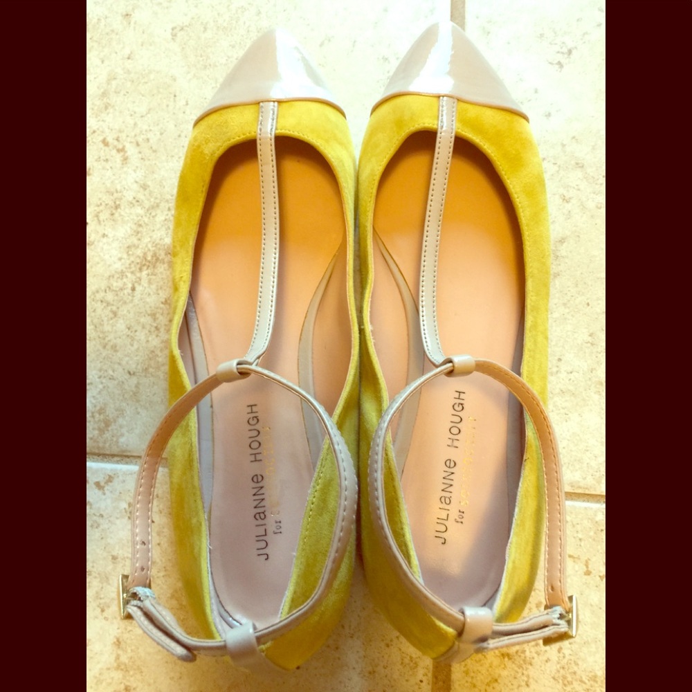 Julianne hough size 10B/40